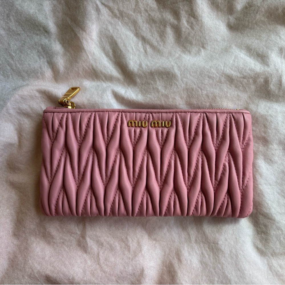 Miu Miu Matelassé nappa leather pink wallet